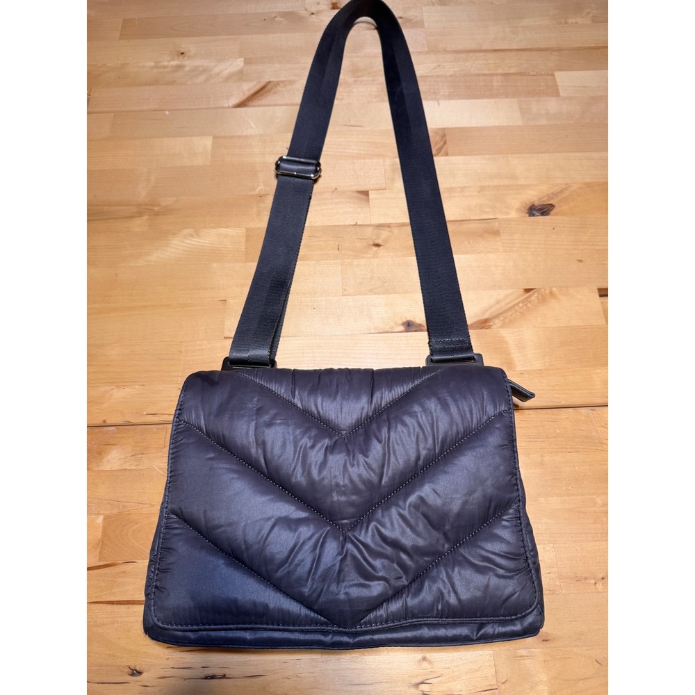 CaraaXAthleta Crossbody Bag Chevron Padded Messenger Dark Grey Adjustable Strap